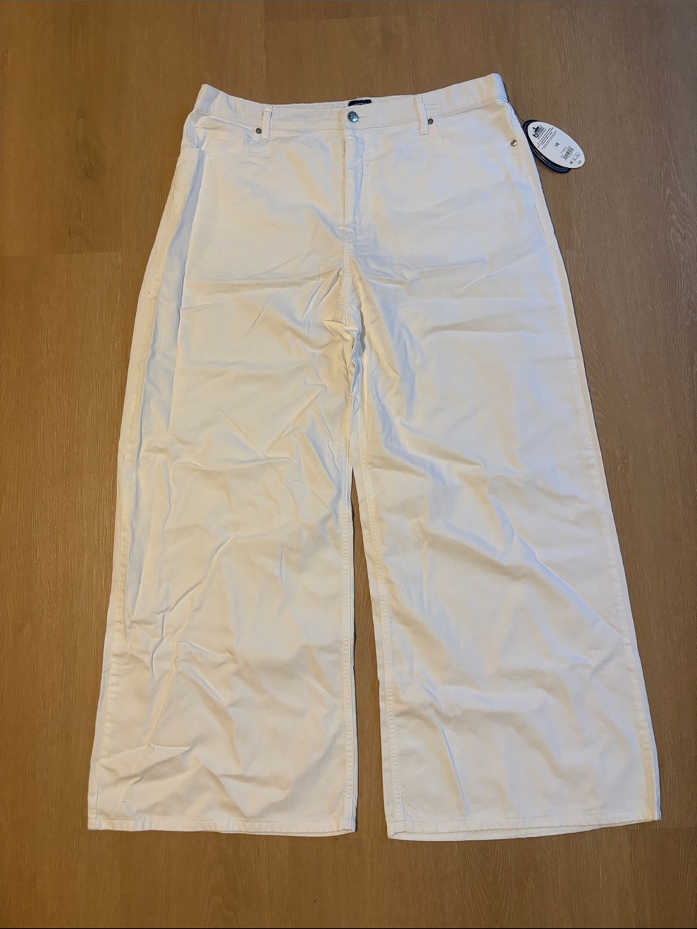 NWT Scoop Baggy Wide Leg White Jeans size 16